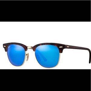 Blue tortoise Ray Bans